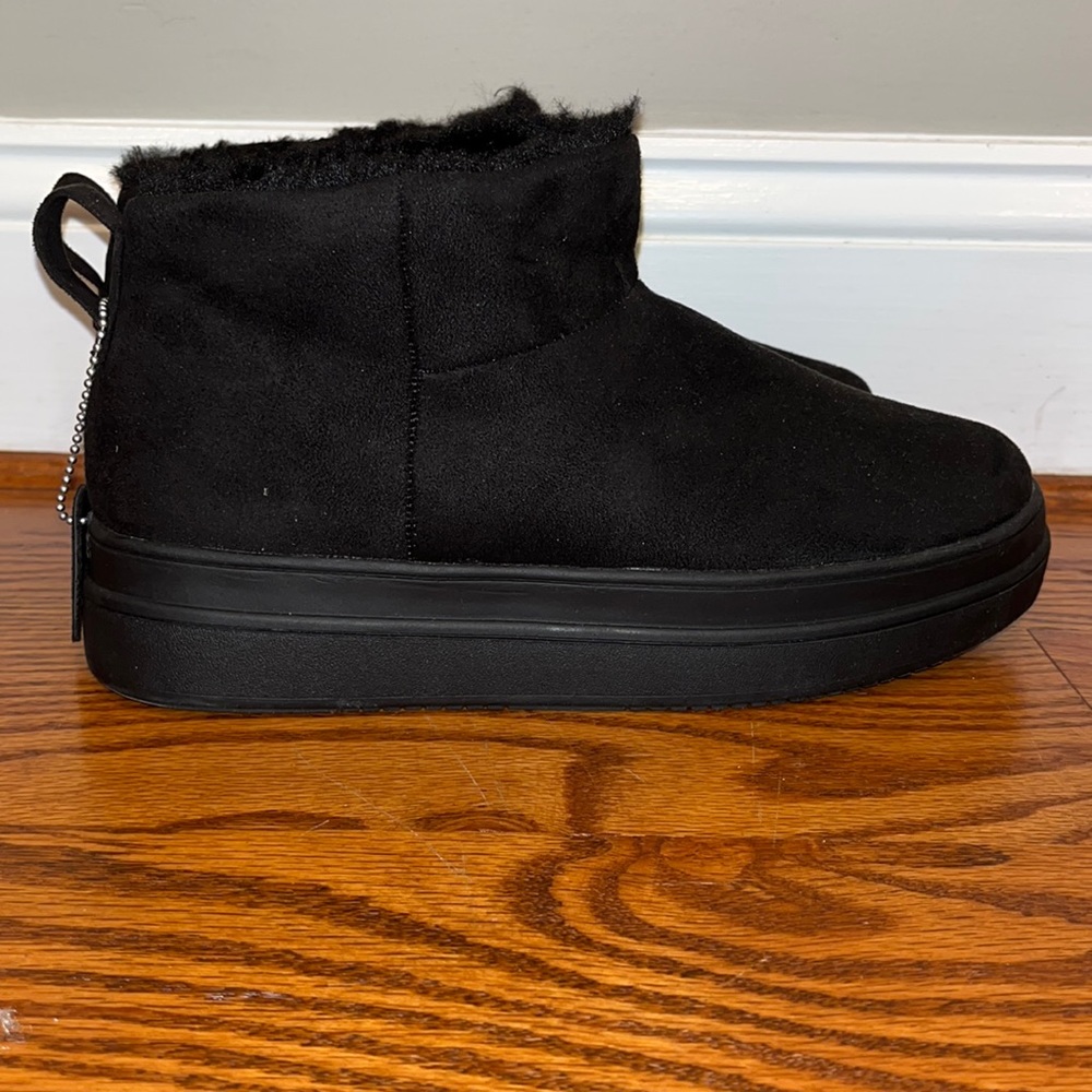 J. Slides Platform Fur Boots